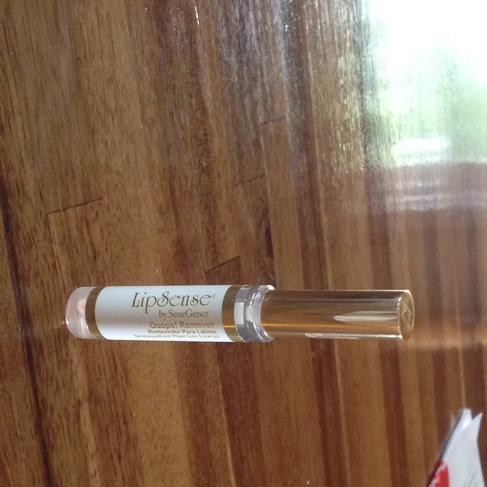 LipSense Ooops Remover